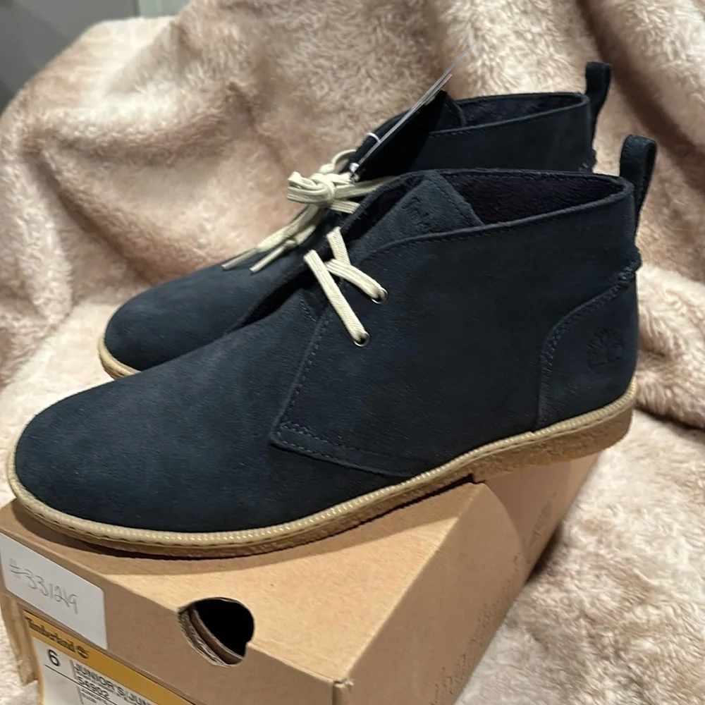 Timberland Earthkeepers Ridgefield Desert Loafers size 6 boys, Navy blue